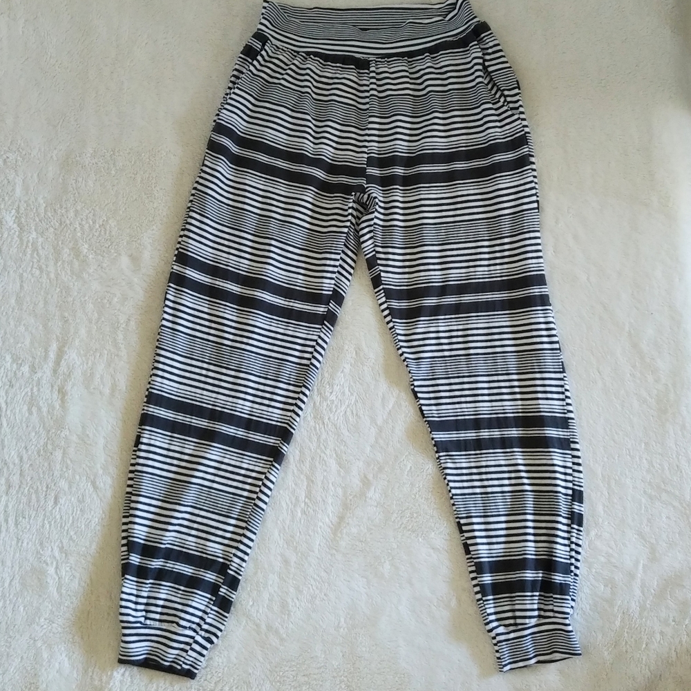 ✨️HP✨️ Fighting🤼 Eel Pant Ronny Sz XS - NWOT